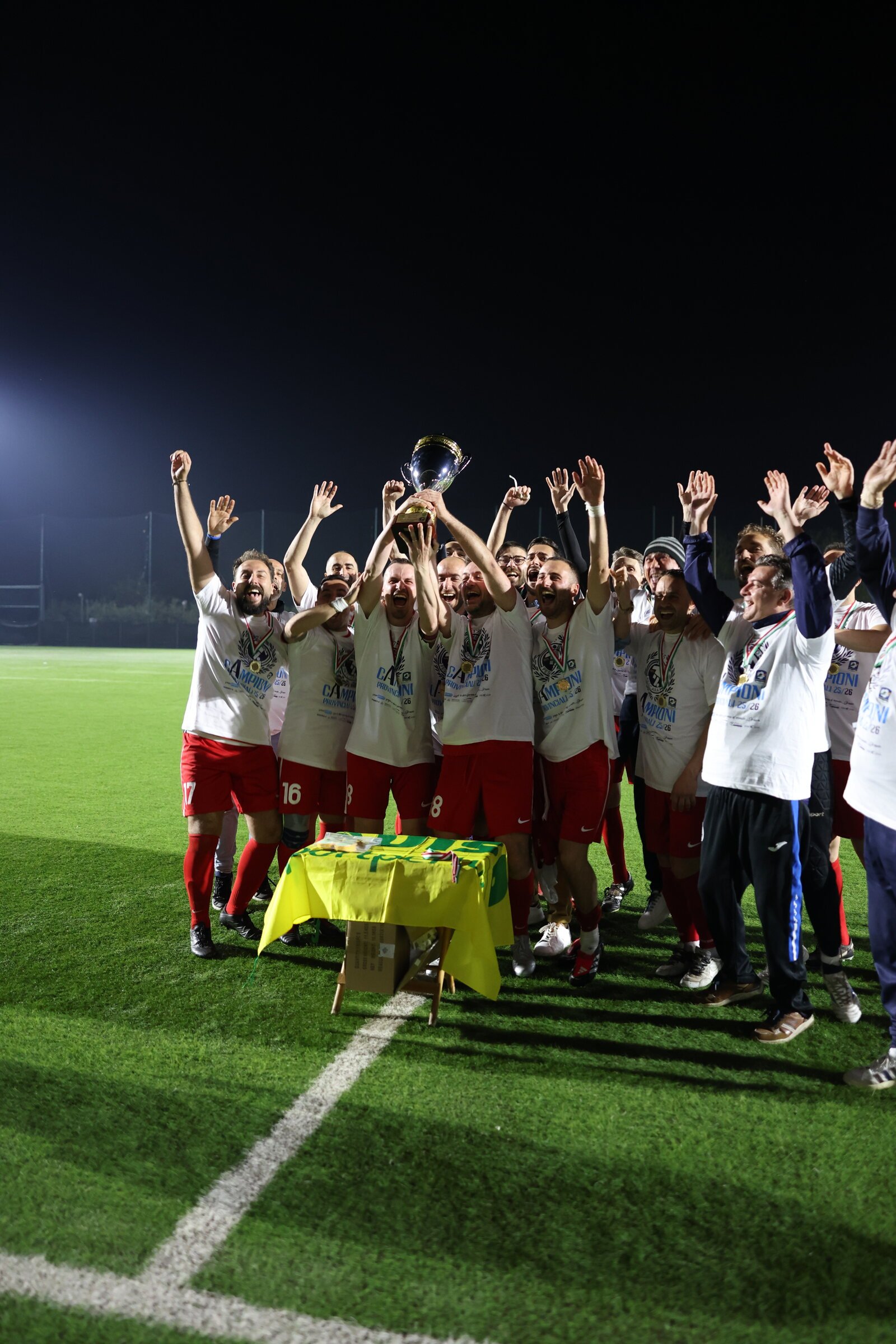 La Pescara Nord alza la coppa di Campione Provinciale UISP 2025/26 sul campo Zanni